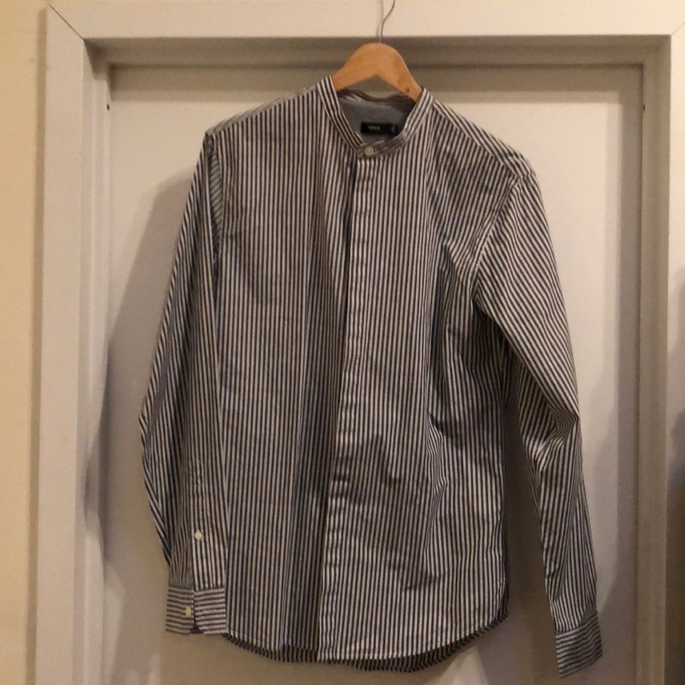 Like new Asian collar Vince shirt